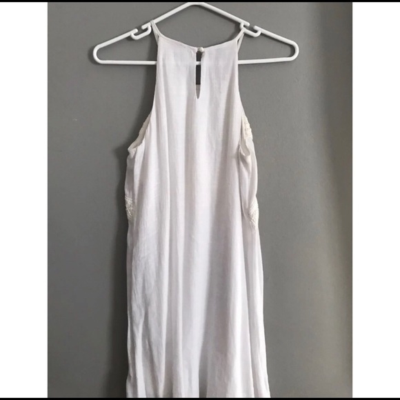 🌻White halter dress - Picture 3 of 3